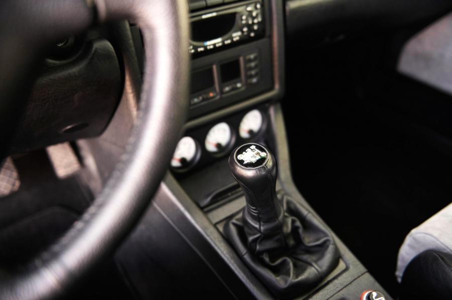 Детали интерьера Audi RS2 (8C, B4) 1994 года  (EU) (фото 64 из 150)